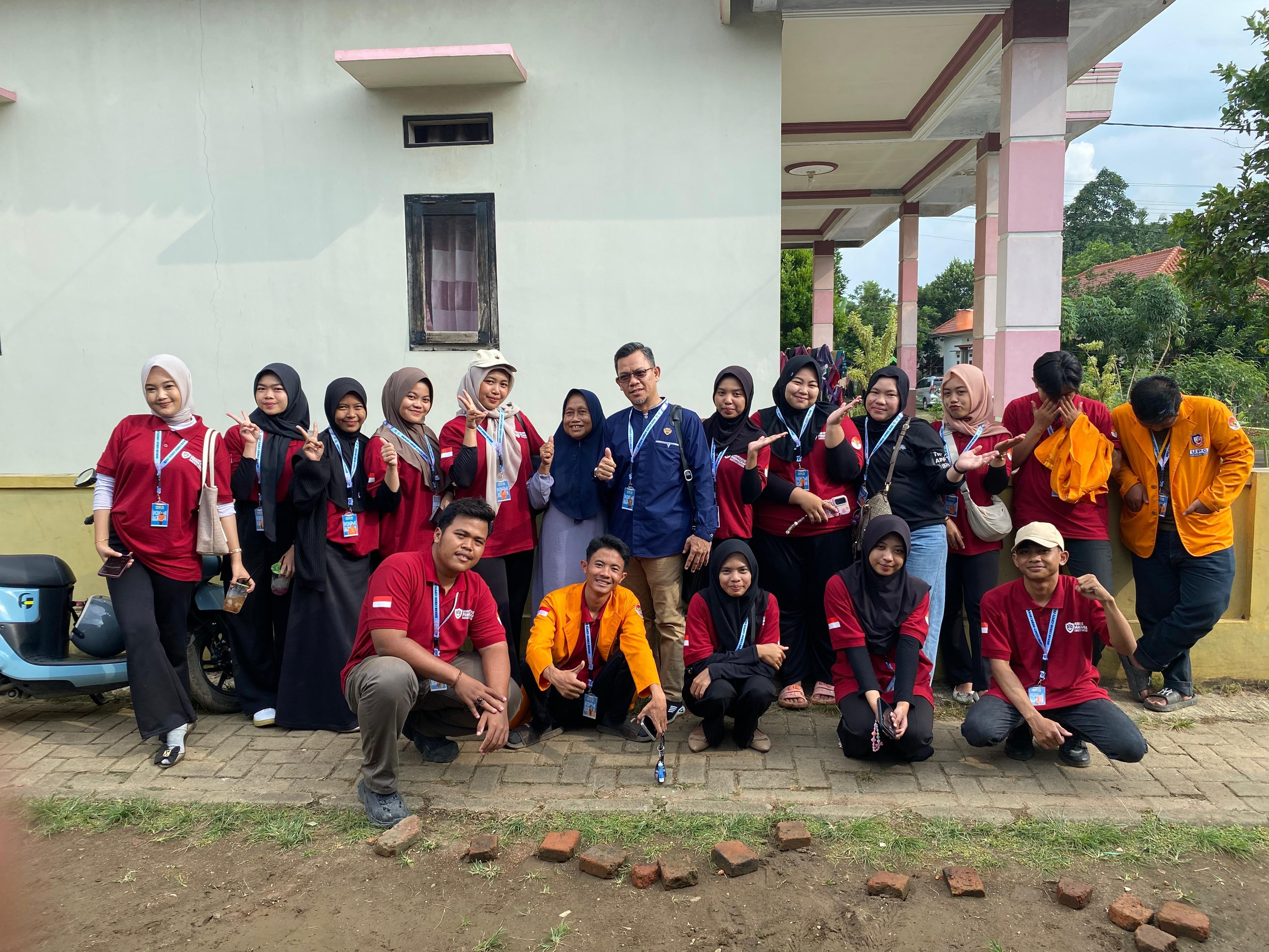 Kunjungan UMKM dari KKM 08 Universitas Primagraha